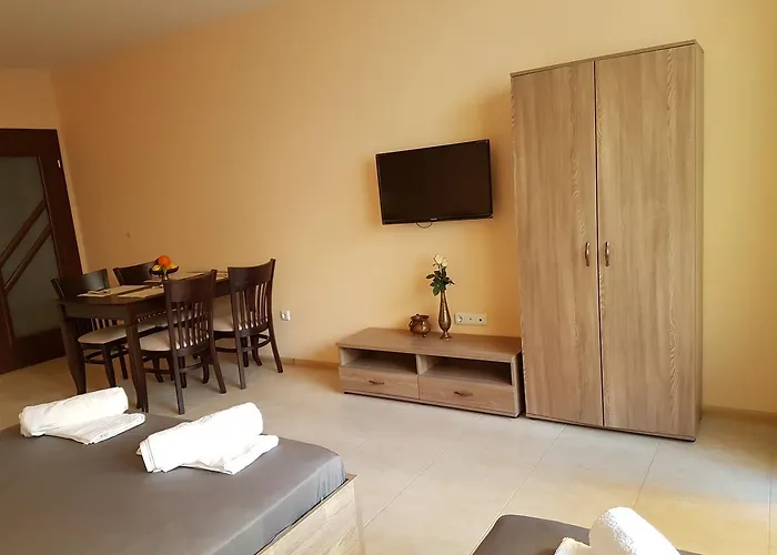 Veleka * ポモリエ